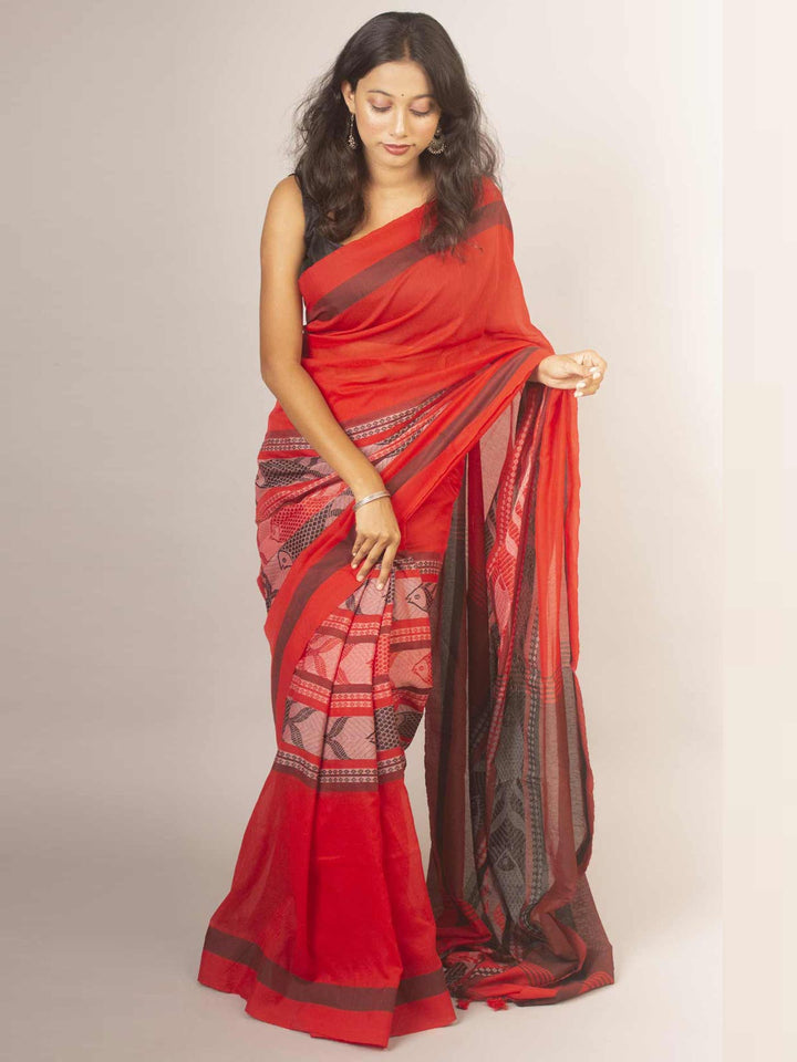 Begampuri Fish Madhyamani Bengal Cotton Saree - 0421 Saree AEVUM