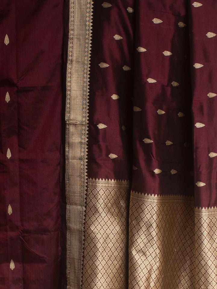 Kanjivaram Banarasi work Pure Silk Saree with Silk Mark - 17744 Saree AEVUM   