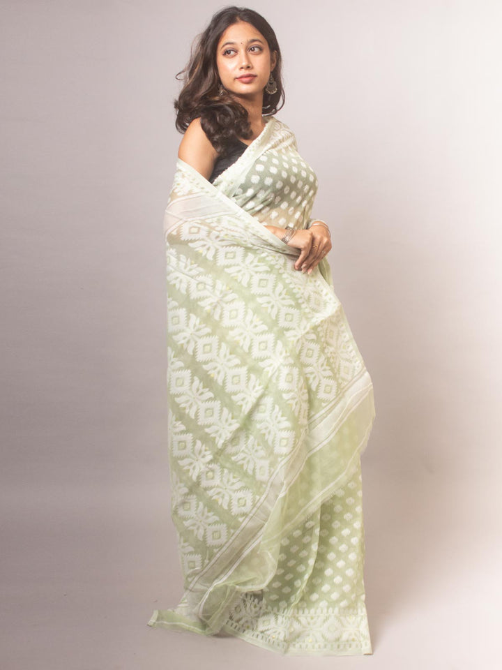 Soft Dhakai Jamdani Saree - 18055 Saree Anita Kuthir   