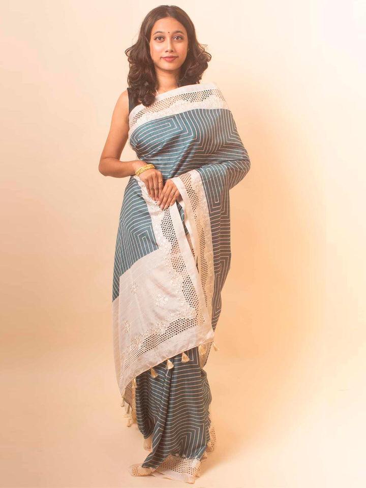 Raw Silk Saree with Hakoba Embroidery - 18355 Saree Manjunatha   