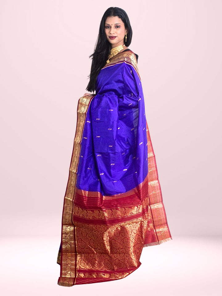 Kanjivaram Banarasi Handloom Pure Silk Saree with  Silk Mark - 2686 Saree AEVUM   