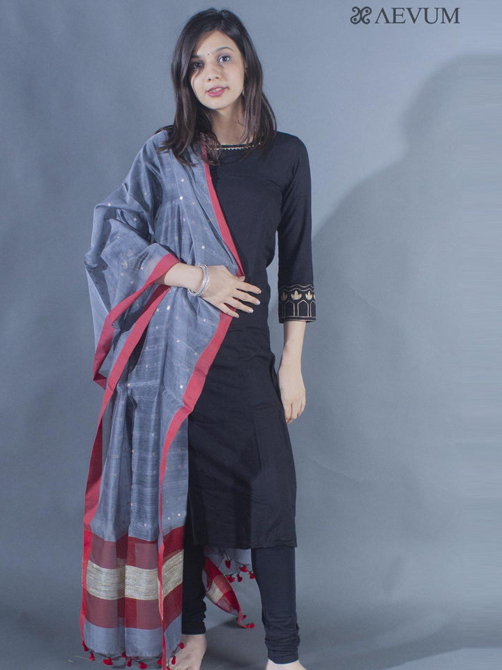 Handloom Muslin Dupatta with a Khadi Stripe & Sequin - 8493 Dupatta AEVUM