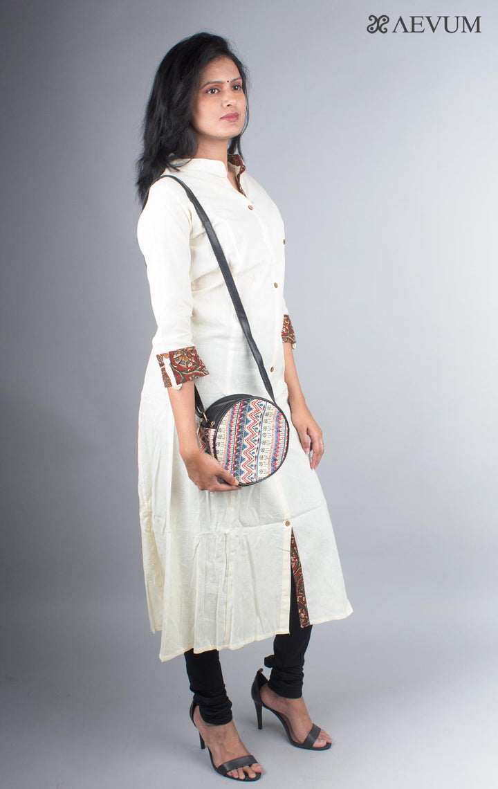 Round Sling Bag - 3826 Bags reema   